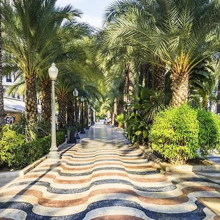 Casa Almaverde 菲内斯特拉特
